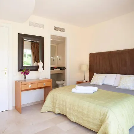 Mediterranean Townhouse Calagolf *