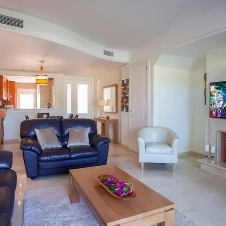 Semesterbostad Mediterranean Townhouse Calagolf Mijas