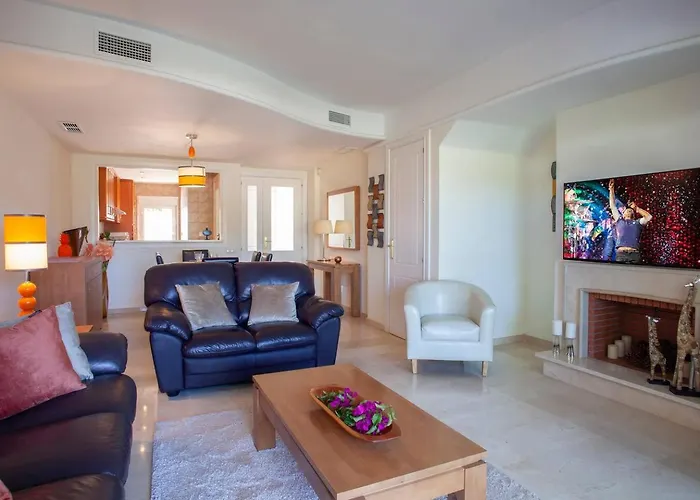 Semesterbostad Mediterranean Townhouse Calagolf Mijas