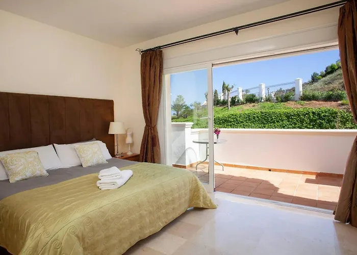 Mediterranean Townhouse Calagolf Semesterbostad Mijas